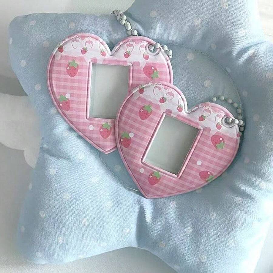 Móc khóa đựng thẻ ảnh hình trái tim dâu tây dễ thương 1 inch, họa tiết kẻ caro hồng Kawaii, dùng để đựng thẻ ID mini và mặt dây chuyền. - Màu sắc - Xem 1