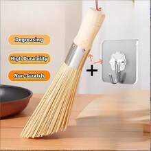 Cọ rửa nồi bằng tre tự nhiên 1/3 - Được thiết kế với đầu cọ cong, dụng cụ tẩy dầu mỡ mạnh mẽ này được chế tạo đặc biệt cho chảo chống dính, chảo xào và các dụng cụ nấu nướng khác trong nhà bếp, đảm bảo bề mặt sạch sẽ mà không làm trầy xước. - Bàn chải làm sạch - Xem 2