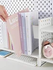 5 tập hồ sơ khổ A4 dung lượng lớn, có 11 lỗ ghim giấy, được làm từ chất liệu PP hiện đại, có nút bấm mở rộng và ngăn đựng nhãn, phù hợp cho trường học, nhà, văn phòng, điểm danh, du lịch - Thiết kế nhỏ gọn, đồ dùng học tập cho năm học mới. - Bộ - Xem 6