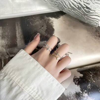 1 pieza Anillo abierto de doble capa con cruz de aleación de cobre y rhinestones, adecuado para uso diario y de fiesta de mujeres, regalo de joyería, accesorio de verano