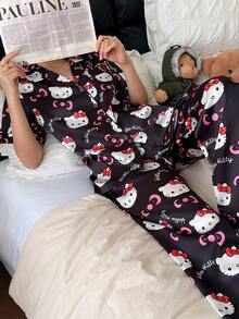 Sanrio Hello Kitty 2026 短款與長款絲綢睡衣套裝，短袖前開扣翻領蝴蝶結卡通可愛款，前開扣口袋對比包邊設計 - 黑色 - 查看 6