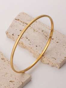 Brazalete de acero inoxidable chapado en oro de 18K con textura vintage y diseño de múltiples capas - Diseño de tono dorado lujoso adecuado para uso diario, fiestas y vestimenta formal - Dorado - Ver 9
