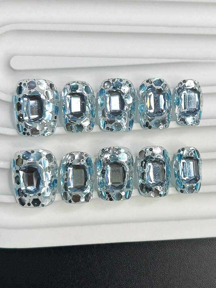 10 sztuk Summer Aquamarine Short Deluxe Handmade Press On Nails Blue Diamonds Super Glitter Art Fake Nails Removable Multi-Use Nail Supplies (1 arkusz żelowych naklejek + 1 pilnik do paznokci) - Niebieski - Zobacz 1