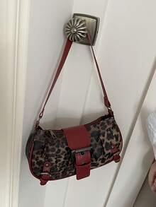 Dedoo Y2K Gothic Style Fashion Rivet Decor Retro Square Decor Women's Shoulder Bag/ Handbag, Suitable For Daily Outings,Ideal For Music Festivals, Rock Style, And 2000s Retro Aesthetic - Red - View 3