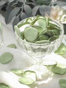 50/100/300/500/1000pcs Artificial Green Rose Petals, Suitable For Wedding Flower Girl Baskets, Aisle Toss, Banquet Table Decor, Party Confetti, Bridal Shower, Romantic Night Decoration - Bright Green Petals - View 4