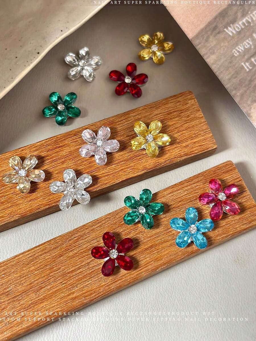 5pcs K9 Colorful 5-Petal Flower Rhinestone Nail Art Charms, Sparkling Fingertip Flower Rhinestone Finished Product, Wealthy Nail Art Rhinestone Decor, DIY Nail Decoration, Nail Parts, Decorative Components