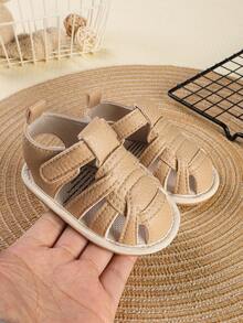 1 Pair Boys Solid Color Hollow Out PU Hook & Loop Design Flat Breathable Cool Versatile Fashionable Cute Sandals Suitable For Summer - Apricot - View 6