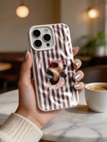 狗狗图案酷炫腊肠犬棕白条纹手机壳，水波纹纹理，卡通狗狗配心形眼镜，时尚百搭，兼容 17 Pro Max/17 Pro/16 Pro Max/16 Pro/16/15 Pro Max/15 Pro/15/14 Pro Max/14/13 Pro Max/13 Pro/13/12 Pro Max/12 Pro/12/11，防尘防水防震软壳 - 白色 - 查看 3
