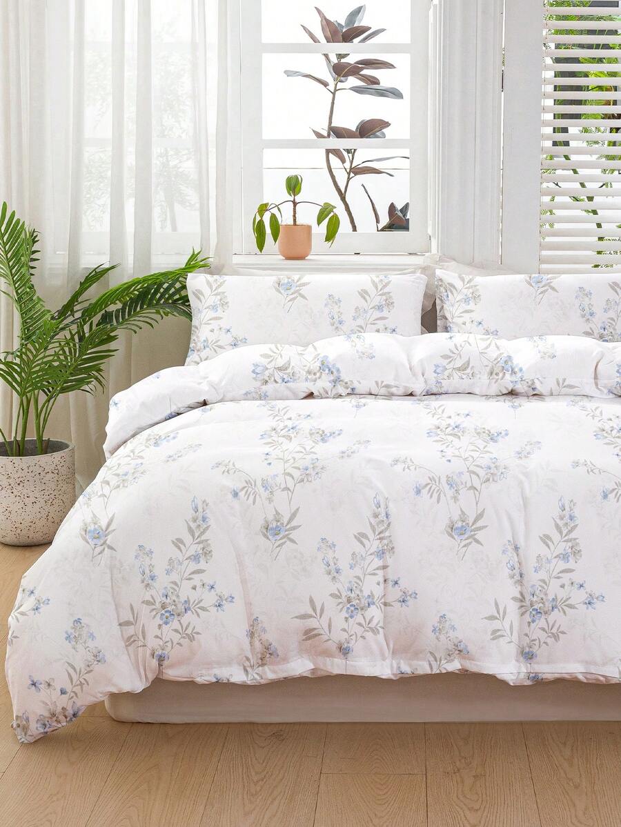 这款三件套床品采用叶子花卉图案，由优质超细纤维面料制成，触感柔软透气，四季皆宜。它可机洗，不易褪色、起球、缩水和起皱。时尚百搭的设计，可轻松融入波西米亚风、乡村风或现代简约风的卧室装饰，且易于保养。 - 彩色 - 查看 1