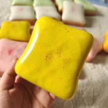 1pc Soft Jasmine Butter Toast Squeezy Stress Relief Toy - Multicolor - View 7