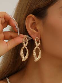 1 Pair Women's Exaggerated Asymmetrical Ruffle Earrings - Gold - View 1