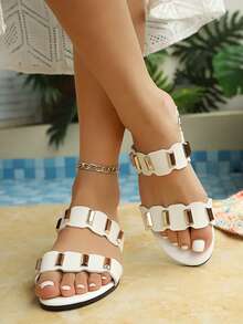 女士夏季新款金属扣波浪边通勤时尚优雅粗跟凉鞋 - 白色 - 查看 3