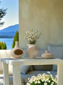 3pcs Beige Small Ceramic Vases, Unique & Stylish Design, Flower Vases For Living Room, Entrance, Library Decor, Ideal Ornaments & Festival Gifts - Off-white Spiral Hollowed-out Flat Three-piece Set - View 5