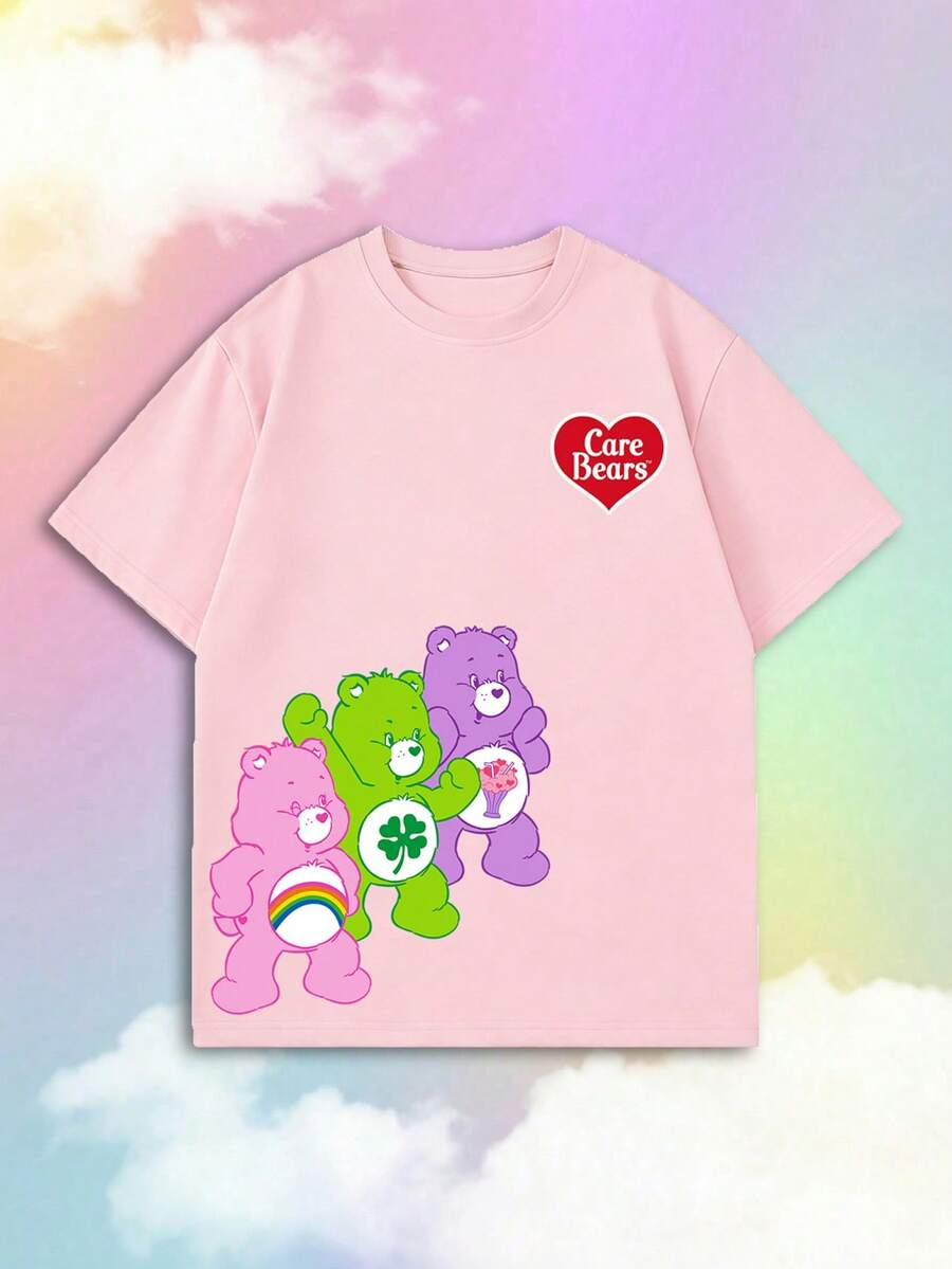 SHEIN | Care Bears Áo thun nữ tay ngắn mùa hè in hình hoạt hình ba chú gấu cổ điển, kết hợp giữa phong cách ngọt ngào, thư giãn và thẩm mỹ retro Mỹ, rất tiện dụng cho việc đi lại hàng ngày, phù hợp cho các buổi đi chơi của các cô gái, dã ngoại mùa hè, cuộc sống sinh viên, check-in mua sắm, chợ theo chủ đề, kỳ nghỉ ngắn ngày, nghỉ lễ và nhiều hơn nữa. Một chiếc áo tay ngắn giúp tạo nên những bộ trang phục giúp bạn trẻ trung hơn. - Hồng - Xem 1