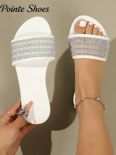 Women's Summer New Minimalist Grid Pattern Design Casual Fashionable Flat Sandals