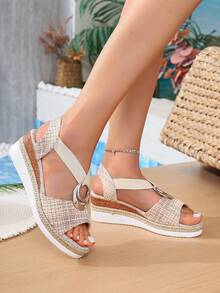 2026 Nuevas sandalias de mujer de talla grande para primavera/otoño, zapatos de pescador trenzados con cuerda, sandalias de plataforma con cuña, correa con hebilla, punta cerrada, hueco y de slip-on - Beis - Ver 2