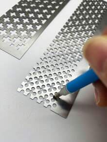 [1/2pcs]Stainless Steel Diamond Painting Ruler, Compatible With Square And Round Drills, Provides Fast Positioning And Alignment, Saves Time And Effort. Suitable For Diamond Painting Hobbyists, Practical Tool For DIY Art Creation - Steel Ruler - View 6