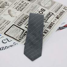 1条条纹自系领带，适合街头风、休闲日常风和英伦风。 - 彩色 - 查看 4