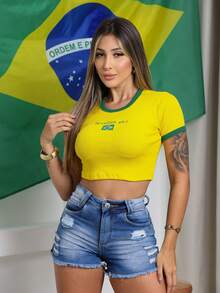 Cropped Feminino Brasil Manga Curta Ribana Blusa Cropped Ajuste Slim Copa do Mundo Brasil Top Casual Justo Estiloso Torcedora - Amarelo - Visão 7