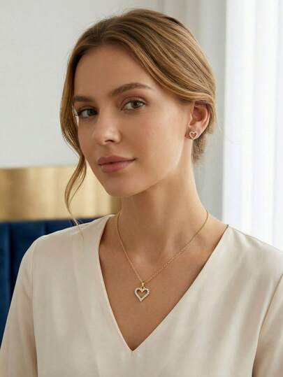 Bộ dây chuyền và bông tai hình trái tim rỗng đính đá Cubic Zirconia lấp lánh dành cho nữ, mặt dây chuyền hình trái tim nhỏ mạ vàng tinh tế kèm bông tai dạng đinh tán, món quà trang sức nhỏ nhắn lãng mạn dành cho nàng, mùa hè, trang sức.