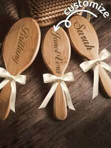 1pc Personalized Bamboo Hair Brush, Engraved Name, Anti-Static Hair Brush, Portable Hair Accessory, Wedding/Anniversary/Birthday Gift, Bridesmaid Gift, Unique Holiday/Party Souvenir, Multi-Functional, Decorative, Lettered Casual, Soft, Unique, Customized, Personalized, Ideal Gift For Her, Girlfriend, Wife, Boyfriend, Friend ,Forever Love - 多色的 - 查看 10