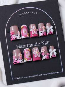 10片/套，欧美手工鸭嘴美甲贴片，Y2K粉色法式风格，3D手绘粉末雕刻，手绘纹理设计，镶嵌蝴蝶结形宝石。内含1片果冻胶和1把指甲锉。完美适用于日常生活以及科切拉音乐节派对装扮，是美甲贴片和美甲护理的理想之选。 - 粉色 - 查看 3