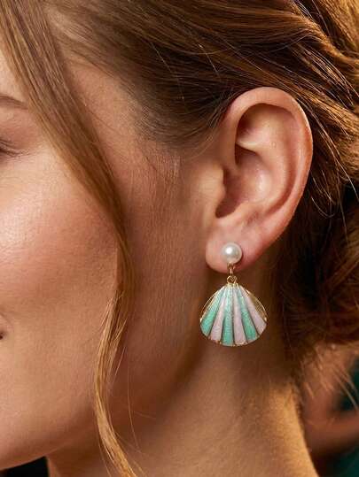 两对随机珍珠耳环套装，优雅珍珠海星耳钉，条纹扇贝珍珠耳坠，不锈钢材质，防水防褪色，百搭白色、黑色、粉色、紫色耳环套装