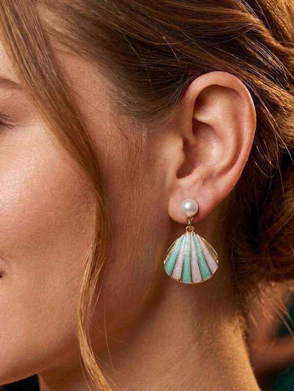 2 Pairs Random Assorted Pearl Earrings Set, Elegant Pearl Starfish Stud Earrings, Striped Scallop Pearl Drop Earrings, Stainless Steel Jewelry Waterproof And Fade-Resistant, Versatile White, Black, Pink, Purple Earring Set