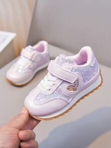 1双返校休闲时尚儿童运动鞋，采用PU皮革拼接鞋面，柔软舒适，轻便易穿脱，适合室内、室外、玩耍和运动场合。 - 粉色 - 查看 7