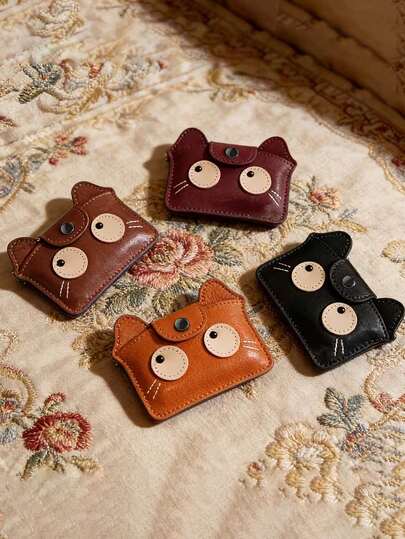 Ví đựng thẻ hình mèo con dễ thương, dùng để đựng thẻ ngân hàng và tiền lẻ, với thiết kế cổ điển, nhỏ gọn, nhẹ và có họa tiết.