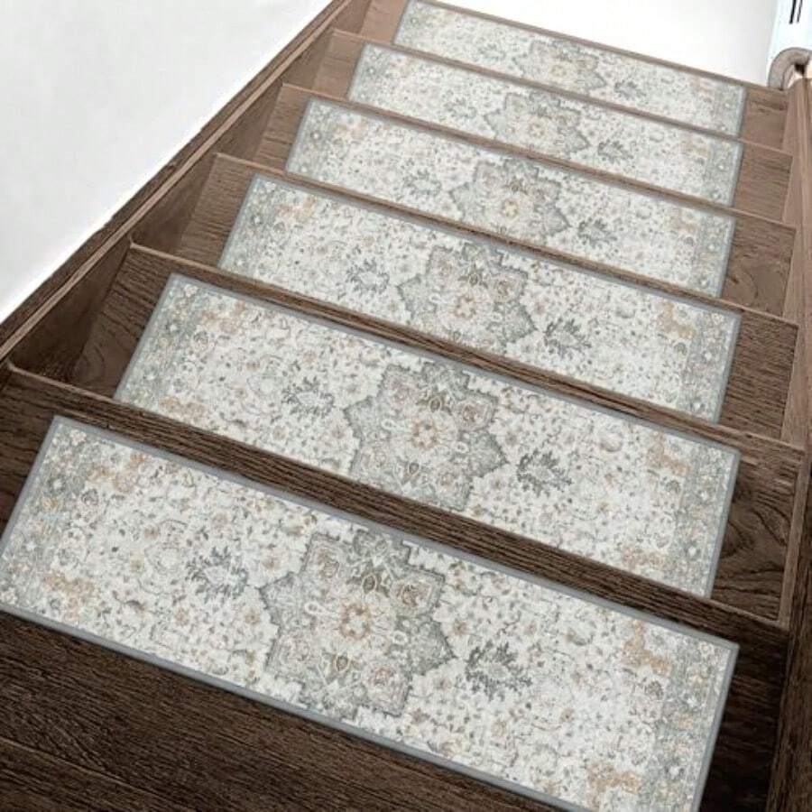 Pisadas antideslizantes para escaleras de madera 13 unidades alfombras de  para interiores de 8 x 30 pulgadas alfombrillas con borde con respaldo calcomanía TPE alfombras de escalera - 8 x 30 - Ver 1
