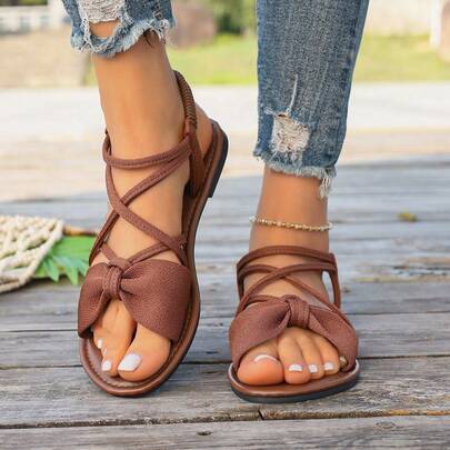 Sandal đế bằng thoải mái, đa năng, họa tiết hoa lớn, kiểu dáng mùa hè mới, trang trí đẹp mắt, dành cho người có thân hình mũm mĩm.