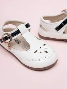 Giày Mary Jane quai chữ T, giày công chúa da cho bé gái, sandal da bóng cổ thấp cho bé. - trắng - Xem 3