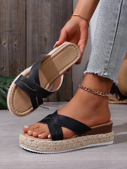 Dép lê đế xuồng chéo gót mới cho nữ mùa hè, chống trượt, thoáng khí, khoét lỗ, phù hợp với váy, quần legging, quần dài, quần short, chân váy ngắn, mùa xuân, hè, thu, ngày Valentine, ngày của Mẹ, các bữa tiệc, mặc trong nhà/ngoài trời, nhẹ, thoải mái, thoáng khí, thời trang thường ngày, thanh lịch, đơn giản, lãng mạn, dễ thương, đi nghỉ mát, du lịch, phối đồ hàng ngày, giày đi biển, màu trắng, dép lê đế xuồng thời trang cho nữ.