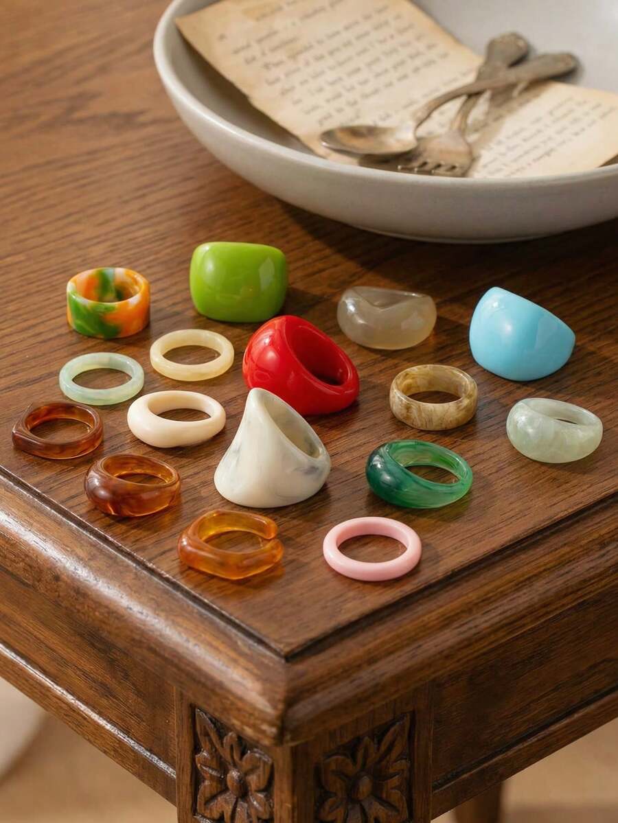 CHOSHILAR 15pcs Retro Resin Ring Set, American Elegant Vintage Style, Colorful Resin Boho Rings For Women, Can Be Worn Alone Or Stacked, Suitable For Street Style, Music Festivals, Birthdays, Graduations, Back To School Gifts For Friends And Classmates, DIY Customizable Holiday Gift (Each Ring Has Unique Patterns Due To Handmade Tie-Dye Technique, Some Color Variations May Occur Between Batches)