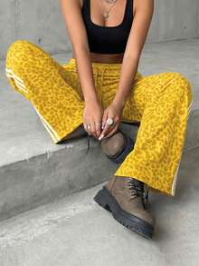 Women's Mid-Waist Drawstring Side Striped Loose Straight Pants, All-Over Striped Leopard Print, Suitable For Spring/Summer, Loose Casual Pants, Women's Summer Clothing - Yellow - View 4