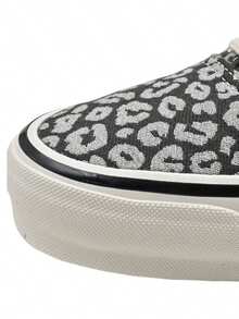 Giày Vans Authentic Reissue 44 họa tiết da báo dành cho nam và nữ, chất liệu vải canvas, kiểu dáng cổ thấp, thích hợp cho hoạt động thường ngày, mã sản phẩm VN000CT71XM. - màu đen - Xem 5