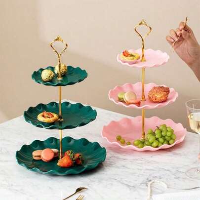 Soporte de pastel de tres niveles en color blanco, bandeja de galletas y torre de magdalenas, soporte para pasteles, suministros para fiestas, decoraciones para fiestas, hogar, casa, adecuado para bodas, fiestas de graduación, cumpleaños y otras ocasiones/festivales/fiestas/suministros para decoración de pasteles/soportes para magdalenas/decoración de habitaciones Decoración de otoño/Decoración del hogar/Decoración del hogar de otoño/Accesorios de cocina, Suministros para fiestas de graduación.