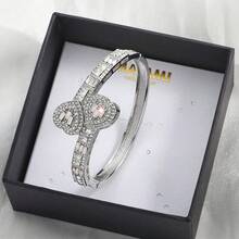 1 pieza Brazalete de mujer color dorado, estilo hip hop con brazalete de lujo con forma de corazón de diamante de imitación, regalo de joyería de moda, adecuado para el Día de San Valentín, Día de la Madre - pulsera de amor - Ver 11