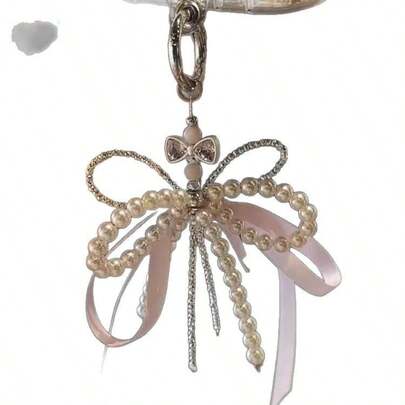 可爱芭蕾舞女孩粉色蝴蝶结包饰，珍珠包饰，串珠手机挂饰，蝴蝶结包包配饰，闪亮串珠包饰，珍珠包包配饰，丝带包饰，女士包饰，蝴蝶结背包装饰，蝴蝶结钥匙扣包饰，包包吊坠，手机挂饰，节日礼物，闺蜜礼物，情人节礼物