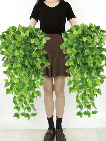 Dây lá thường xuân nhân tạo (1/2 chiếc), Dây leo trang trí tường hình cây trầu bà nhân tạo, dài 1.1m, Cây thường xuân, Cây xanh mô phỏng, Lá thường xuân nhân tạo treo, Dây leo cây xanh, Trang trí tường phòng ngủ, Trang trí nhà cửa cổ điển, Trang trí tiệc cưới, Hoa giả treo tường, Trang trí cây nhân tạo cho nhà/bếp/vườn/phòng ăn/ngoài trời, Nền cây xanh treo, Trang trí mùa xuân và mùa hè