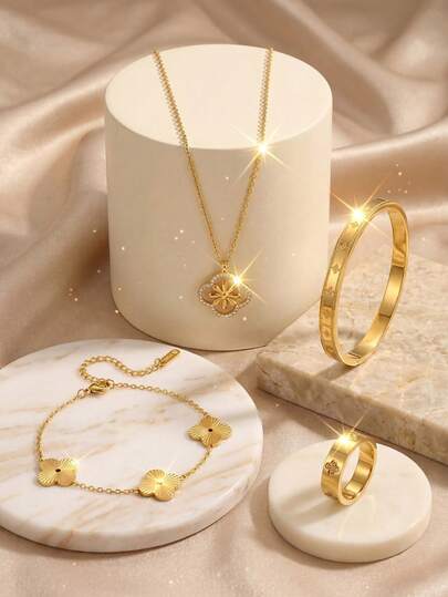 Camhanno Bộ trang sức thép không gỉ 4 món tinh tế, kiểu dáng đơn giản, trang nhã gồm mặt dây chuyền bốn cánh hoa, vòng tay khắc họa tiết, vòng tay khảm hoa và nhẫn hình trái tim, thích hợp cho đi làm hàng ngày, hẹn hò ăn trưa, tiệc tối và các buổi gặp gỡ xã giao. Là lựa chọn quà tặng lý tưởng cho sinh nhật và các dịp lễ hội. Thiết kế thoải mái, bền bỉ và không dễ phai màu, giúp nâng tầm phong cách của bạn một cách nhẹ nhàng.