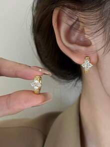 Bông tai hình cỏ bốn lá đính đá Zirconia mới, kiểu dáng tối giản, đa năng dành cho nữ, phong cách thời trang cá tính. - phong cách 1 - Xem 2