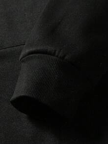 Artistic "M-ONSTER E-NERGY" Lettering & Claw Motif Print Black Hoodie For Men Featuring Sleek Violet-Blue Iridescent Gradient "MONSTER" Text Wrapping The Entire Left Sleeve, Compact Violet-Blue Iridescent Gradient Claw Accents On The Right Sleeve, And A Large Statement Back Claw Graphic In Violet-Blue Iridescent Gradient Overlaid With Tropical Palm Leaf Fronds And A Sharp Geometric Grid Base Framed By A Clean Diamond Outline, Complemented By A Layered "M-ONSTER E-NERGY" Logo Below The Central Design-With "MONSTER" In Matching Violet-Blue Iridescent Gradient And "ENERGY" In A Vibrant Contrasting Neon Green Hue- As A Stylish Streetwear Essential For Effortless Casual Styling, Everyday Outings, Laid-Back Hangouts, And Relaxed Weekend Plans, Ideal For Fans Of Bold, Artistic Graphics And Those Who Seek A Unique Blend Of Edgy Urban Design And All-Day Comfortable Wear, A Thoughtful Gift For Brothers, Friends, And Anyone Who Appreciates Eye-Catching Apparel That Stands Out In Any Setting - 黑色 - 查看 6