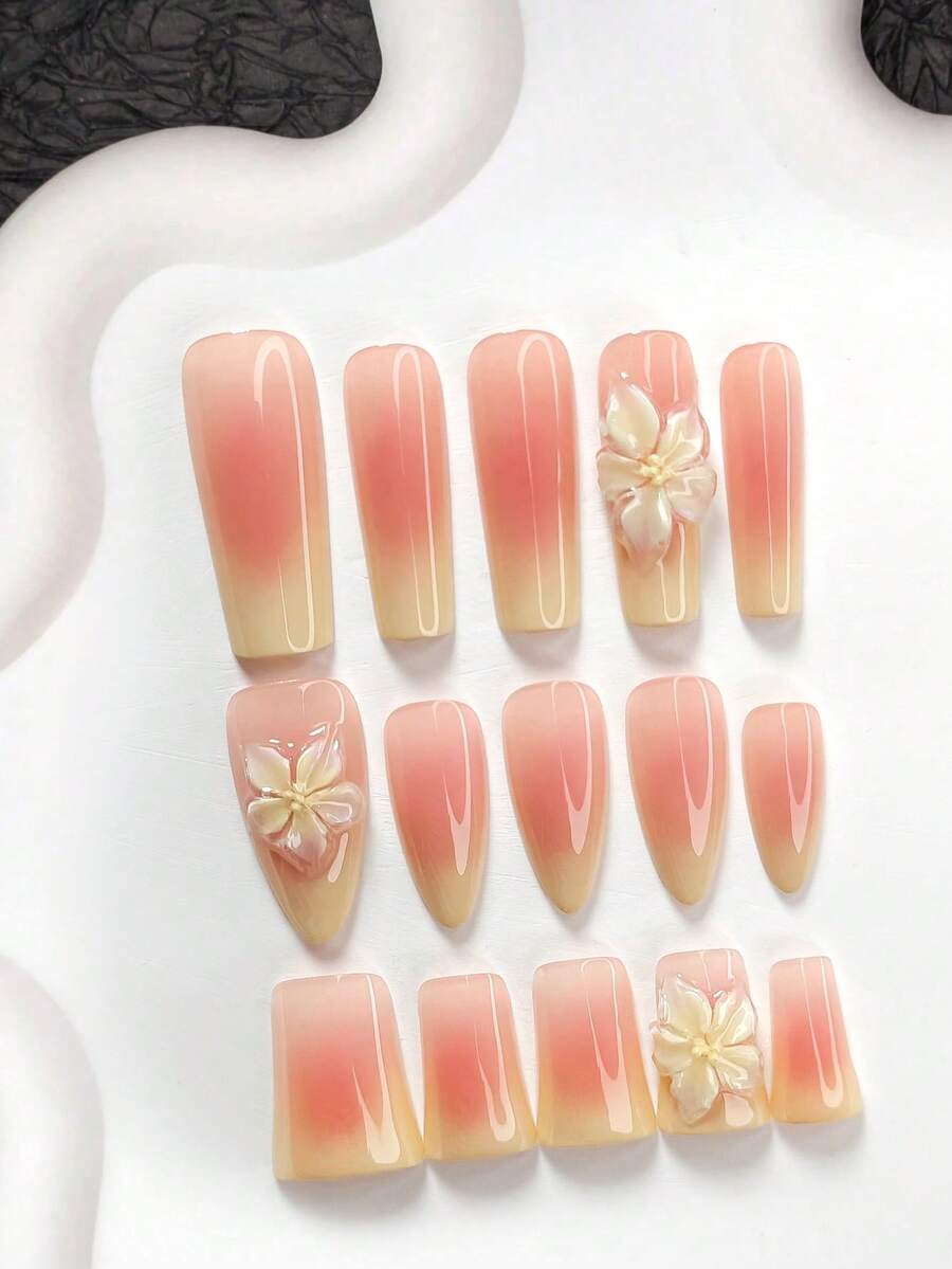 10件套3D立体花朵美甲套装,包含凝胶美甲套装、手工制作的五瓣花朵美甲装饰、黄色和粉色指甲油,优雅渐变风格,以及美甲工具(1个果冻贴纸+1个指甲锉),三种尺寸适合杏仁形、鸭嘴形、棺材形指甲,适合派对、日常、聚会、摄影、春夏通勤等场合。 - 彩色 - 查看 1