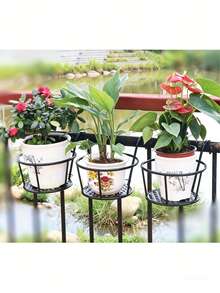Estantería colgante de macetas de flores de hierro forjado con ganchos, soporte colgante de cestas de plantas de metal, estantería colgante de flores, adecuada para vallas, patios, balcones y plantas de exterior; estantería de barandilla de hierro redonda para macetas de suculentas y plantas verdes de balcón - A - Ver 6