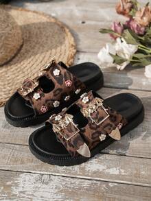 Women's Summer New Wedge Thick Bottom Sandals, Retro Fashion Floral Rivet Bat Buckle Decor Round Toe Slip-On Comfortable Thick Sole Ladies Beach Slippers - Leopard - View 8