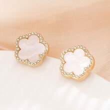 1对奢华优雅镂空四叶草吊坠耳环，海滩风格（不含礼盒） - 金色 - 查看 9