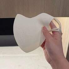 Khẩu trang đi xe đạp chống gió dễ thương, thích hợp để bảo vệ da khỏi ánh nắng mặt trời mùa hè. Đây là khẩu trang 3D nhẹ, có khả năng chống tia UV, thoáng khí và ngăn chặn tia cực tím, rất phù hợp cho các bạn nữ đeo khi tham gia các hoạt động ngoài trời vào mùa hè. - nhiều màu - Xem 6