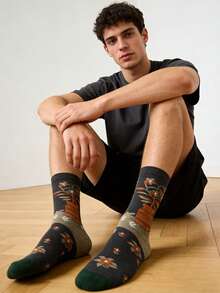 1 双男士深绿色撞色盆栽图案中筒袜，复古艺术风日常穿着 - 彩色 - 查看 3